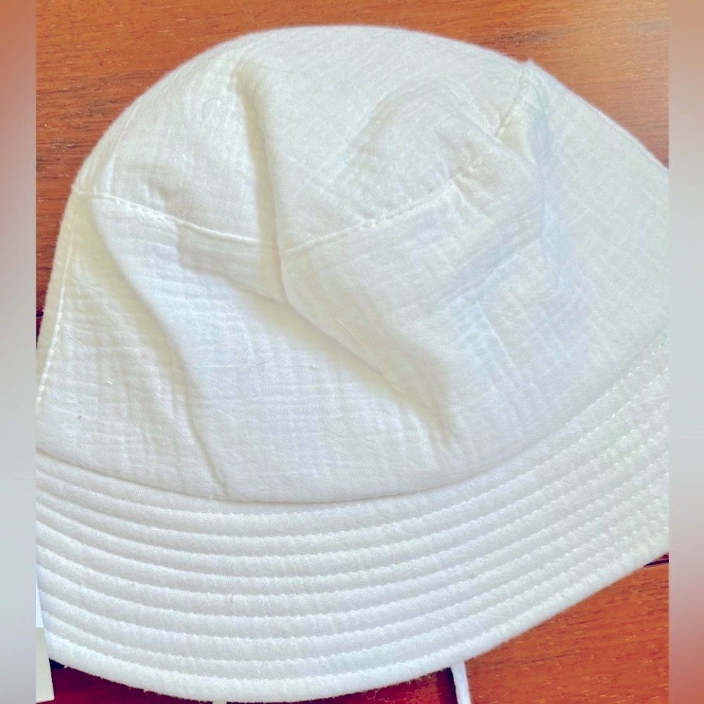 NWOT Nordstrom BP White Bucket Hat - Picture 3 of 6
